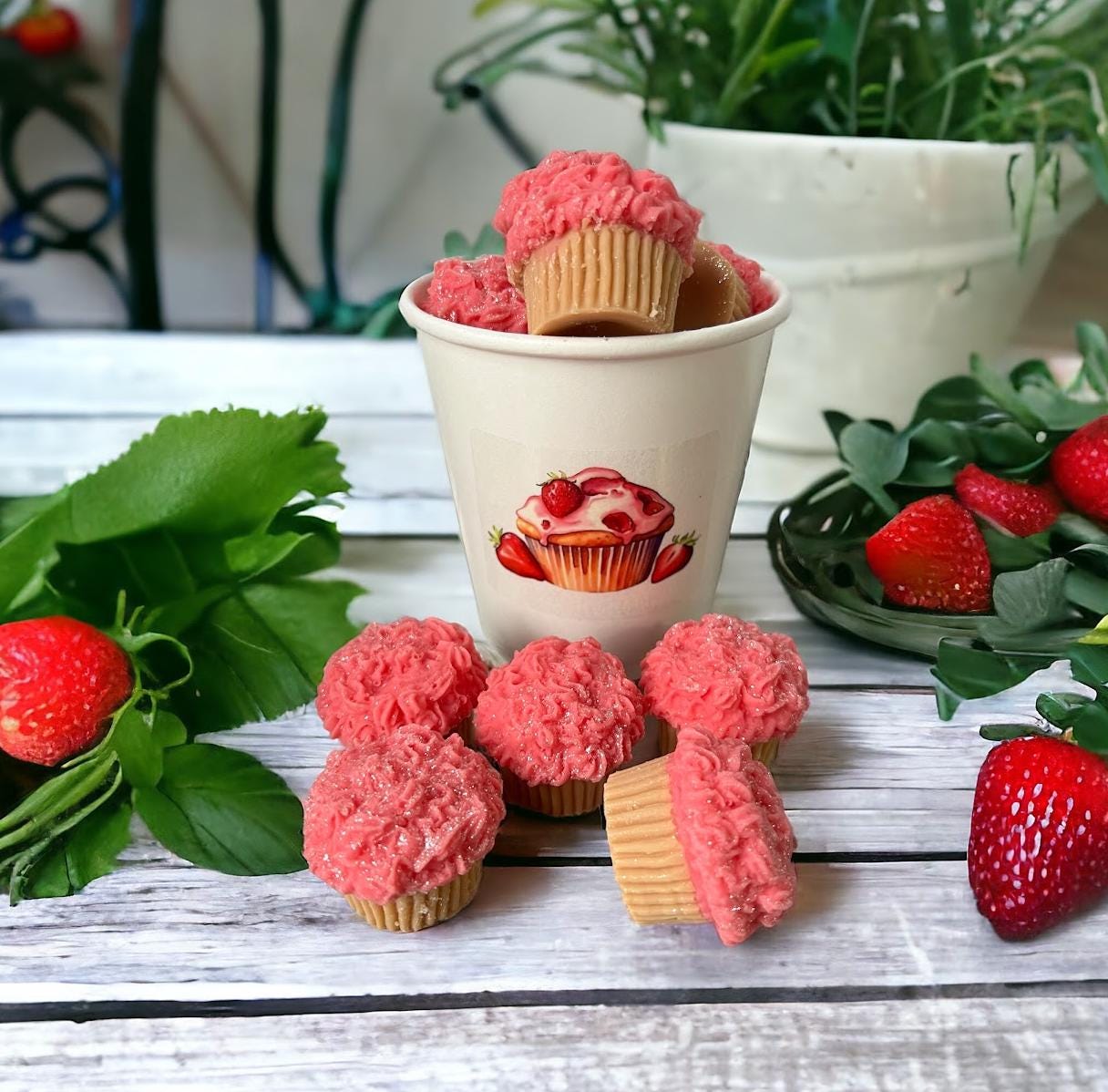 STRAWBERRY SHORTCAKE CUPCAKES | Valentine's Day | 6 Wax Melts | 5.25 oz