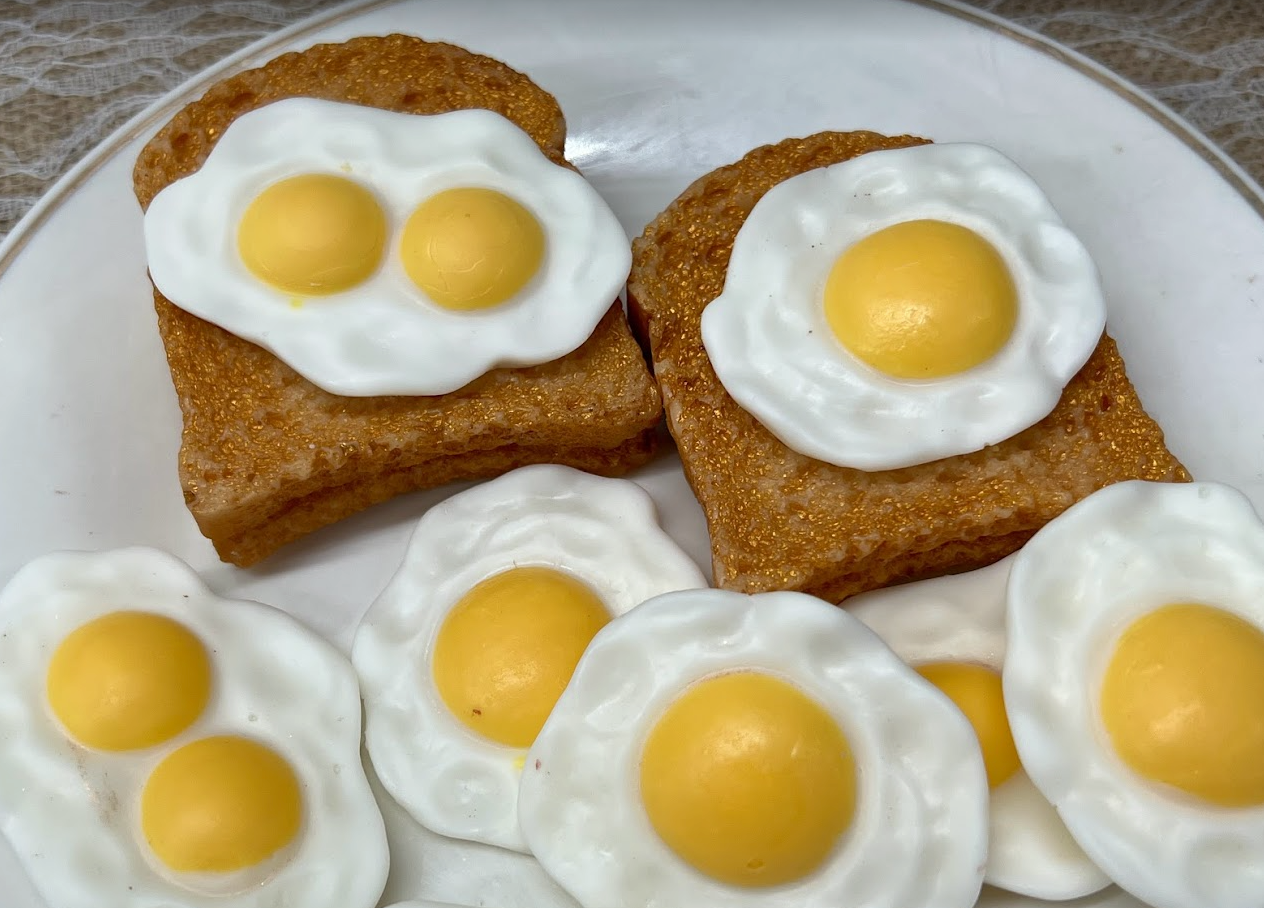 EGGS ON TOAST | Citrus & fruit blend | 8 Wax Melts | 5.25 oz | Home Fragrance