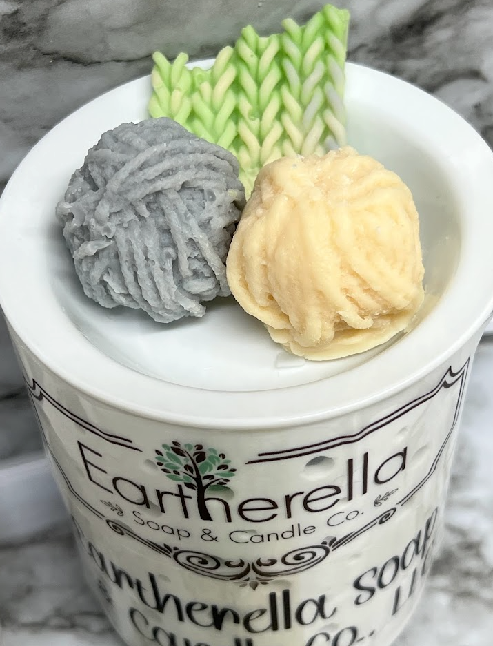 YARN ADDICT wax melts | Clean Cotton Scent | Balls of Yarn | Knit Crochet  | 5.25 oz
